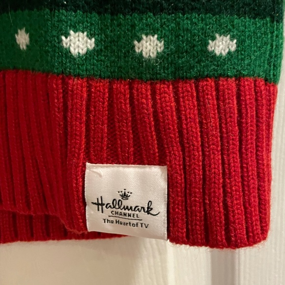 NWT Hallmark Channel Christmas Sweater - Picture 4 of 6